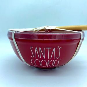 Rae Dunn mixing bowl and spatula